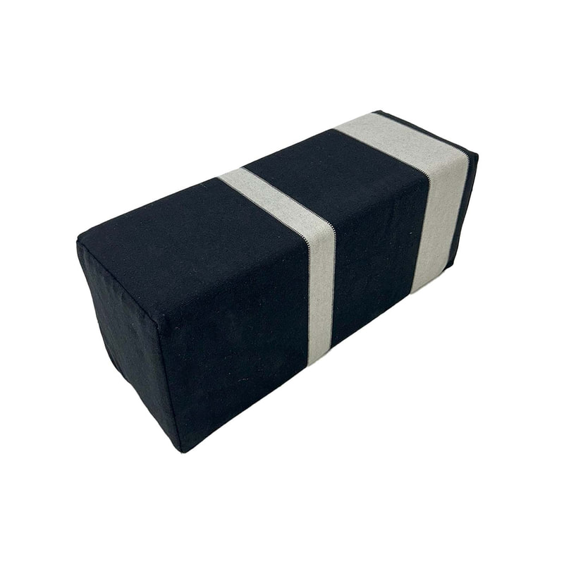 F-AS120-BW Arabic armrest in black & white fabric
