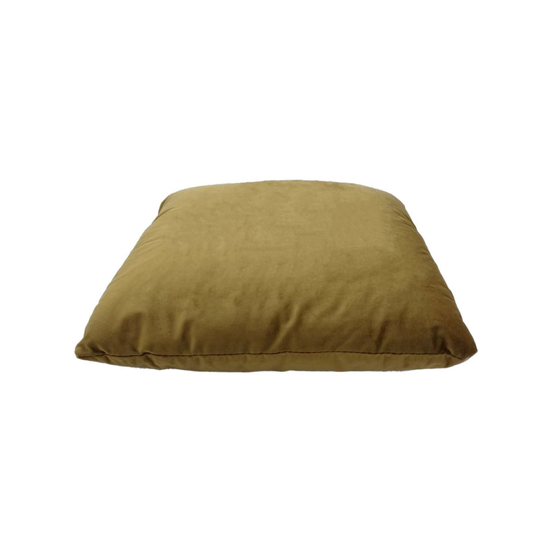 F-CU106-CG Carli cushion in in champagne gold velvet
