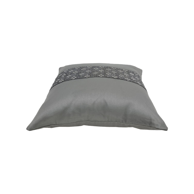 F-CW104-SI for 40cm x 40cm Fio cushion in silver satin fabric 