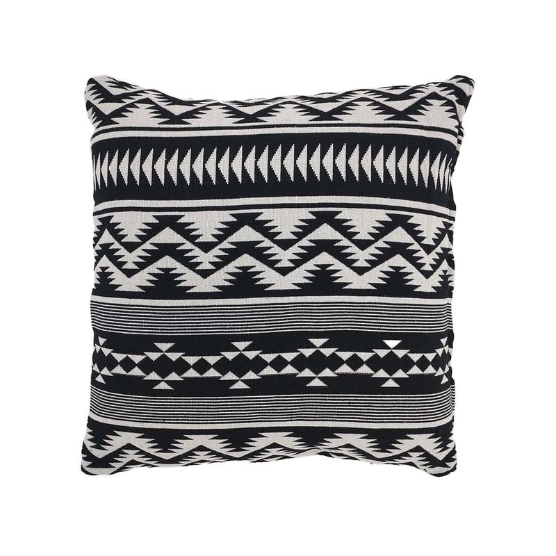 F-CW205-BW Era cushion in black & white pattern