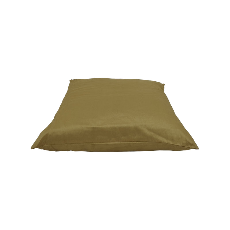 F-CX161-GD 45cm x 45cm Derby cushion in gold satin fabric