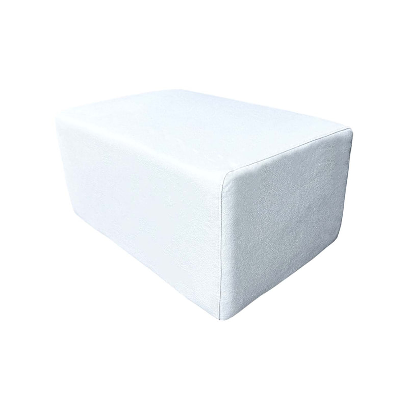 F-OT101-WH Endless Lounge Ottoman Type A in white fabric