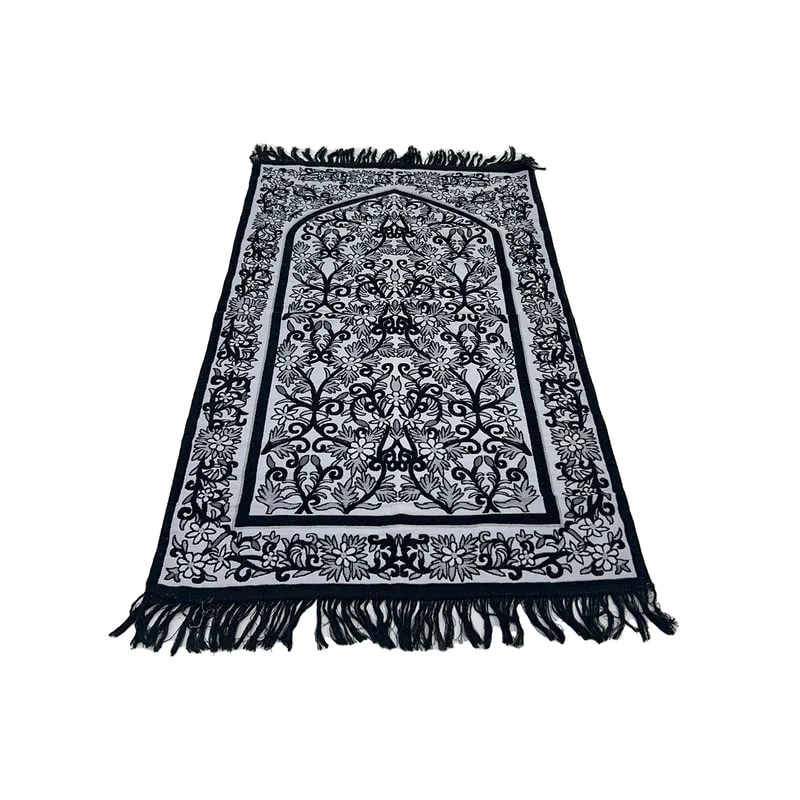 F-PR117-BW Rubab prayer mat with black & white arabic pattern, packed in a individual bag