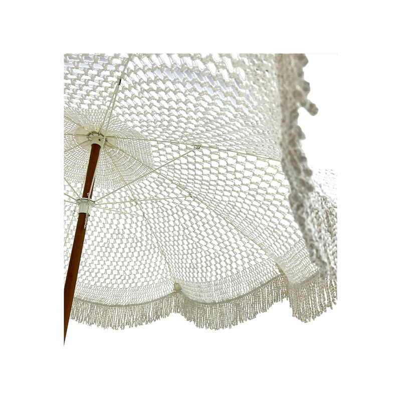 F-UM103-WH Viva macrame umbrella in white 