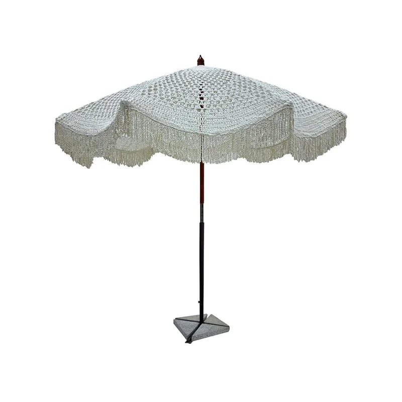 F-UM103-WH Viva macrame umbrella in white 